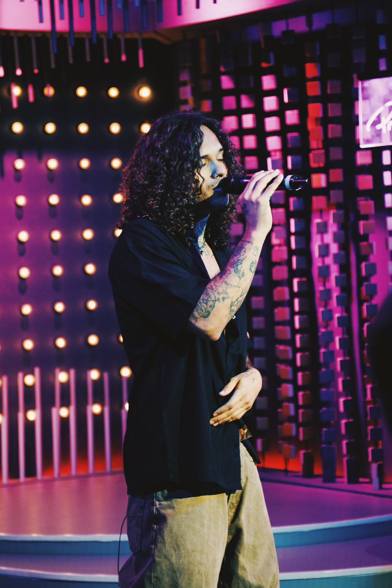 Já escutaram “Sacode” hoje? 👀

#TVZAoVivo