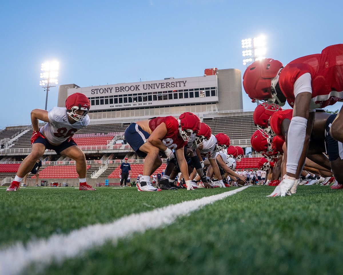SBAthletics's tweet photo. Our place, under the lights, September 6 💪

Can't wait to fill the stands, see you soon Seawolves Nation 👀

URI 🎟️ https://t.co/xsvMSImgFa
Single Game 🎟️ https://t.co/KuKlKyXsVB

🌊🐺 x @StonyBrookFB https://t.co/0OR5Xcb6qb