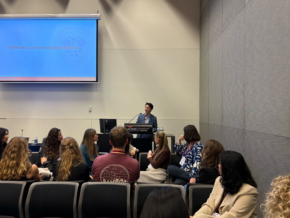 ISHR_AUS's tweet photo. 🌟 Thanks to everyone who joined our ECI Networking Event!

We loved seeing such vibrant discussions on career development and research, led by the brilliant @FZMarques, @MilesDeBlasio, and @rebeccahritchie

Here’s to more collaboration and connection! 💬🔬
 #CSANZ2025 https://t.co/9eSECE8Zp8