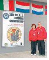 El nostre reconeixement d'avui és pels lleidatans que han aconseguit medalles en el Campionat d'Europa de Tir en la modalitat d' Ar,es Històriques: Josep Triquell i Nunci Rodríguez.
Enhorabona Campions i per continuar representant molt dignament a l'Esport Lleidatà