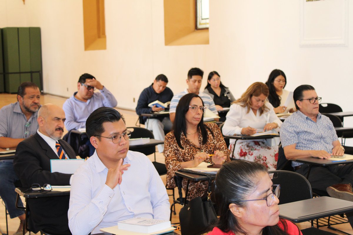 #YaInició

❗Aún estás a tiempo de inscribirte❗
Asiste al Diplomado en Actualización sobre el Nuevo Código Nacional de Procedimientos Civiles y Familiares.

👨🏻‍🏫 Ponentes: Mtro. Alejandro Zegbe Camarena y especialistas
🏛️ Modalidad: Presencial

Información: 222 243 15 76