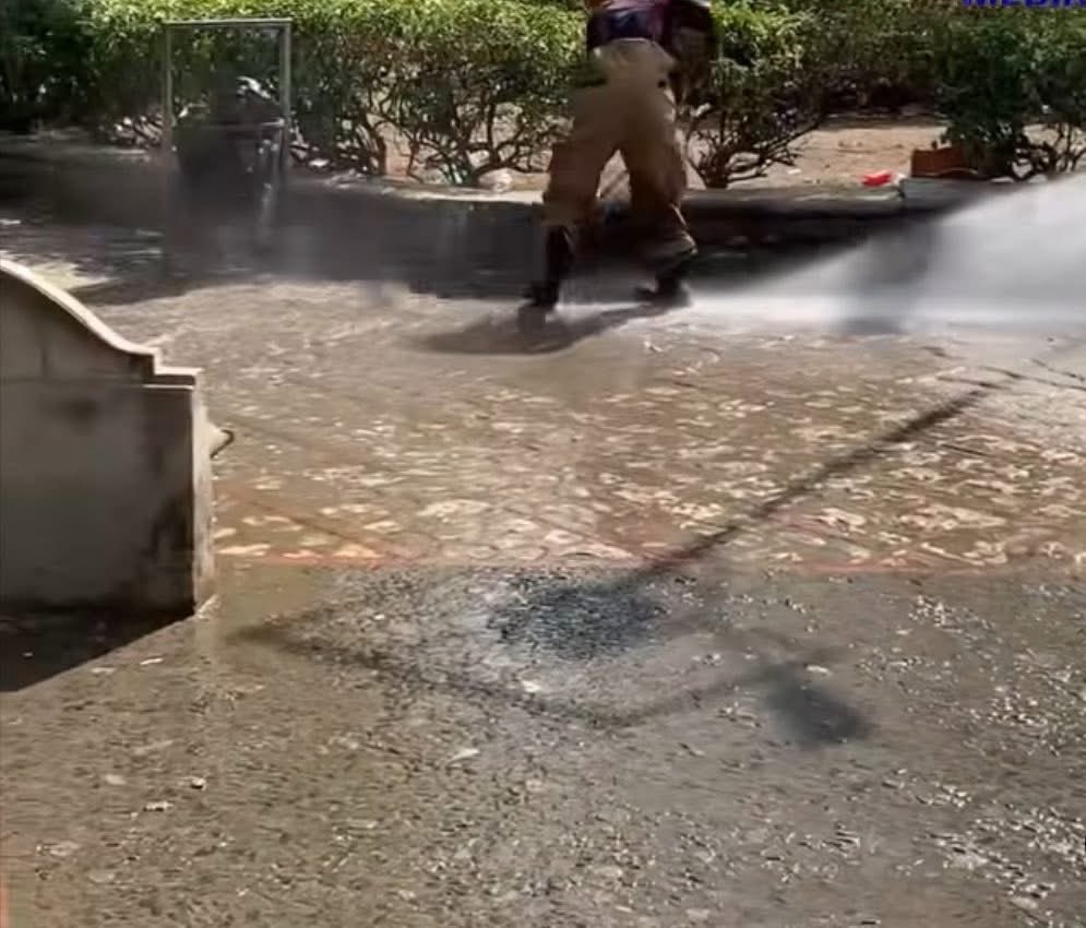 PrinceTv509's tweet photo. ⛔️‼️Apre deklarasyon atis gwadloupeyen an, Andrew Drew , ki te di nan on entèvyou ke dezyèm vil peyi a sal anpil, Lameri ak Ponpye nan vil Okap lanse operasyon netwayaj nan vil la . ⛔️‼️ https://t.co/2JbgXhIDK5