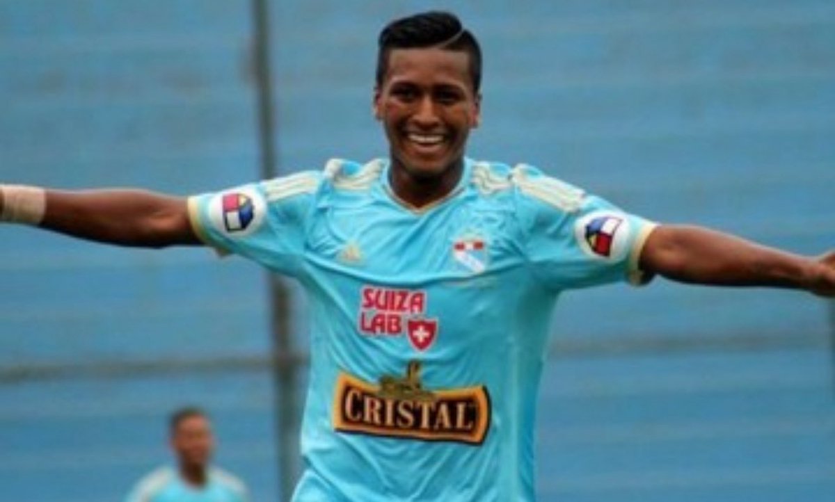 DeliEltio's tweet image. Traigan al señor Pedro Jesús Aquino Sánchez y vayan pidiendo el Nacional hasta el final del torneo porque hasta con UTC se llena de codo a codo . Si así como lo leyeron . 
Podría omitir lo que estoy diciendo pero solo soy  REALISTA. 
El hincha de Cristal quiere gloria , quiere…