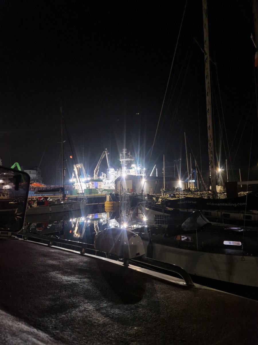 atwildlife's tweet photo. Moored in Galway for the night and the mv Tim Crann has her deck lights on 24/7 yet shed moored alongside .males np sense. Seems our government has money to burn https://t.co/rWoSKsLsdJ