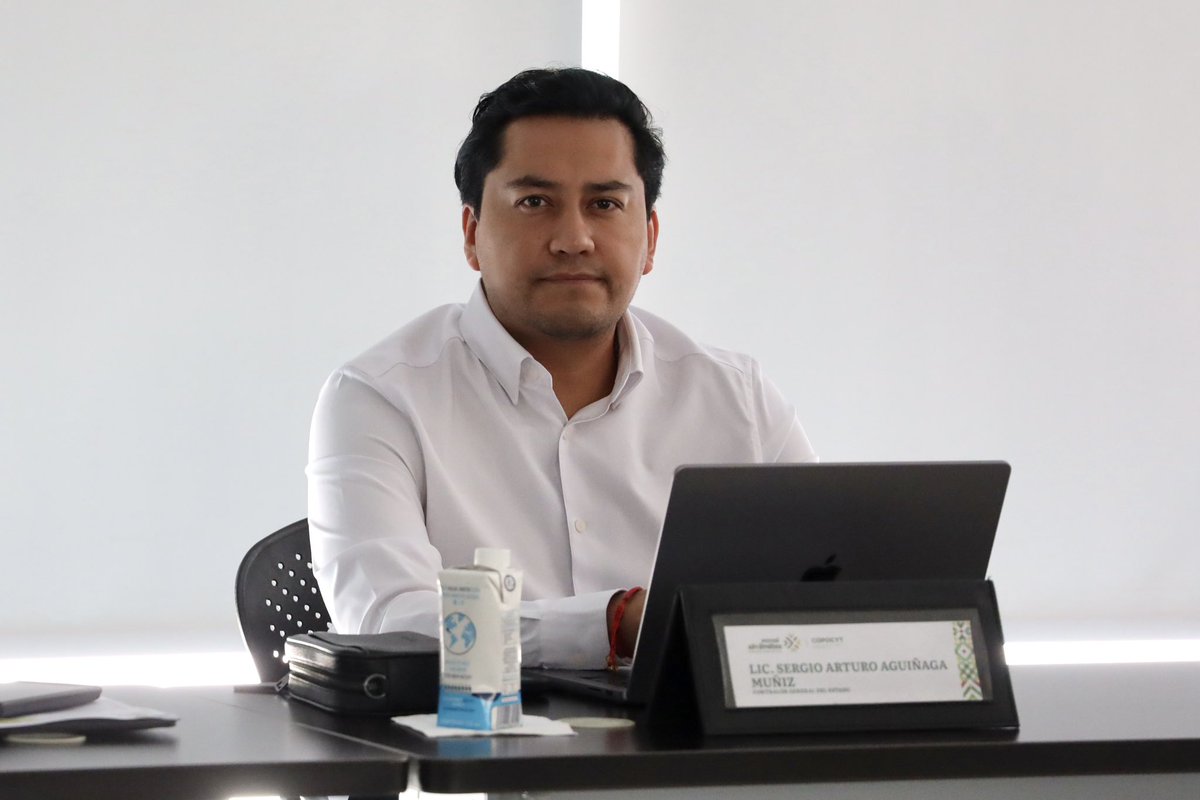 SergioArturoAM's tweet photo. 🟢 Cumpliendo con el compromiso del Gobernador @RGC_Mx, de apoyar la investigación científica, tecnológica y de innovación en #SLP, estuvimos presentes en la 2a Sesión Ordinaria del H. Consejo Directivo del @COPOCYT.
✅👩🏻💻🧑🏻💻🧬
#RicardoGallardo #PotosíSinLímites #CGESLP https://t.co/BAceiO6Iwa