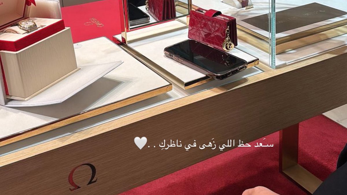 ixh710's tweet photo. جيتي مثل الوهج . . يا عَذبة الأطباع 
يوم الحياة صكّت بوجهي / جميع أبوابها❣️ https://t.co/lCDD8IabyH