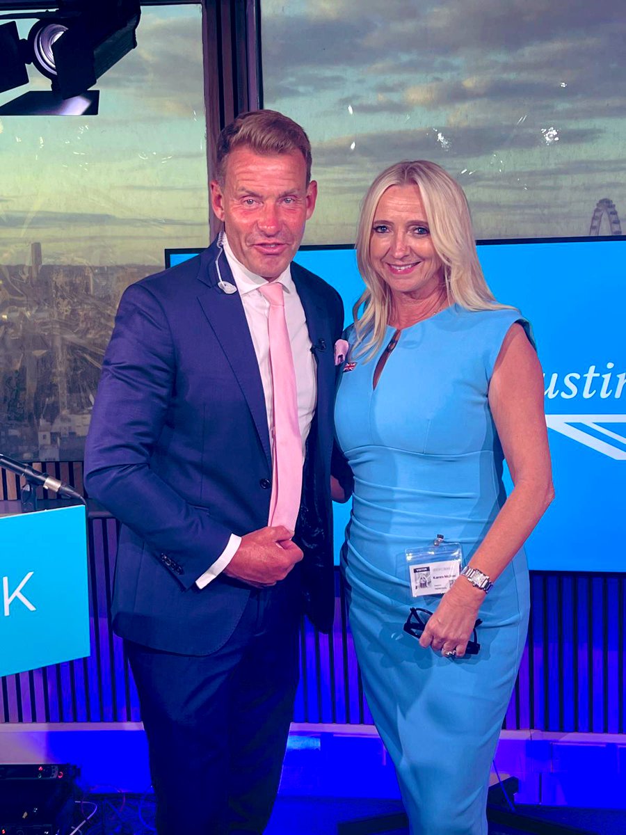 KarenReform's tweet image. THANK YOU EVERYONE FOR YOUR SUPPORT🙏🇬🇧

PLEASE VOTE FOR ME 🙏🇬🇧

#VoteReform #ReformUK #Board #Hustings