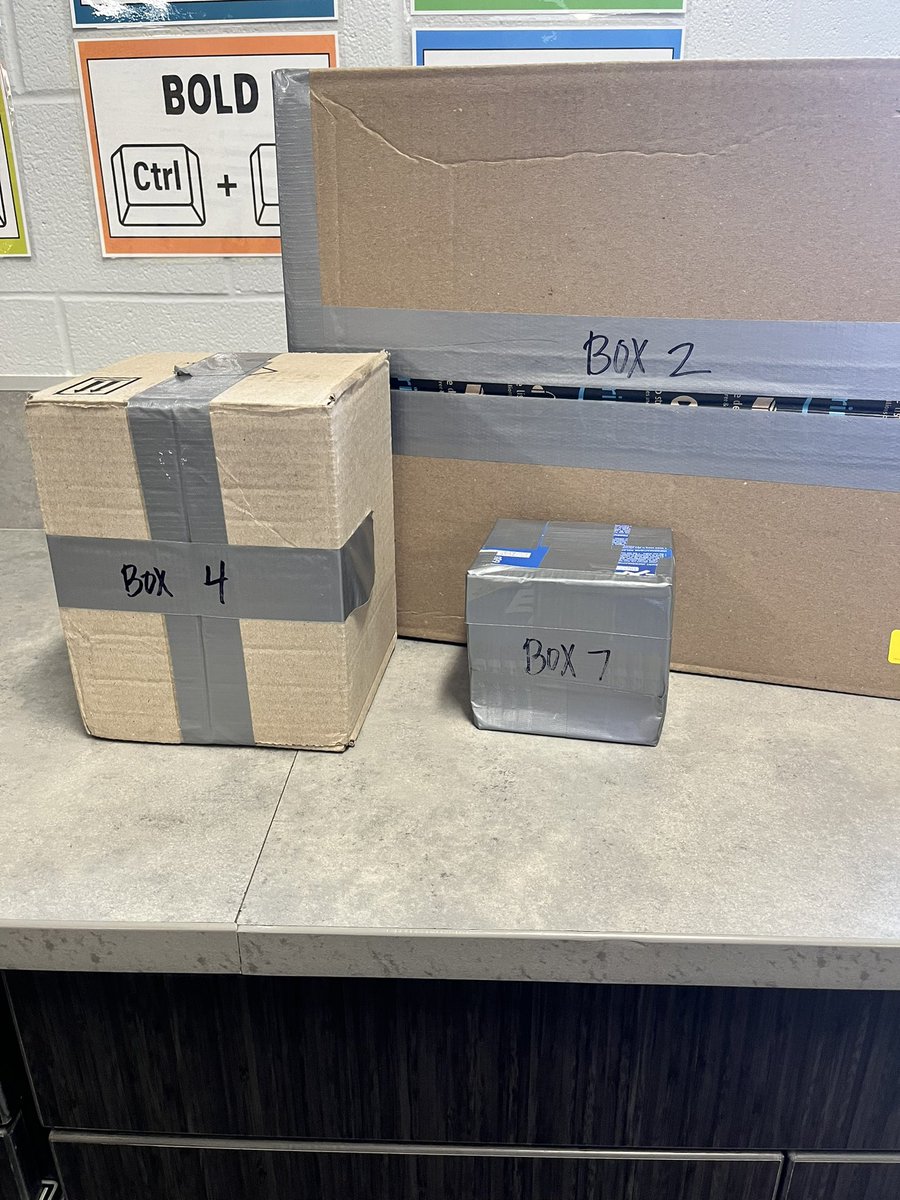 MrsLAVILEZ tweet media