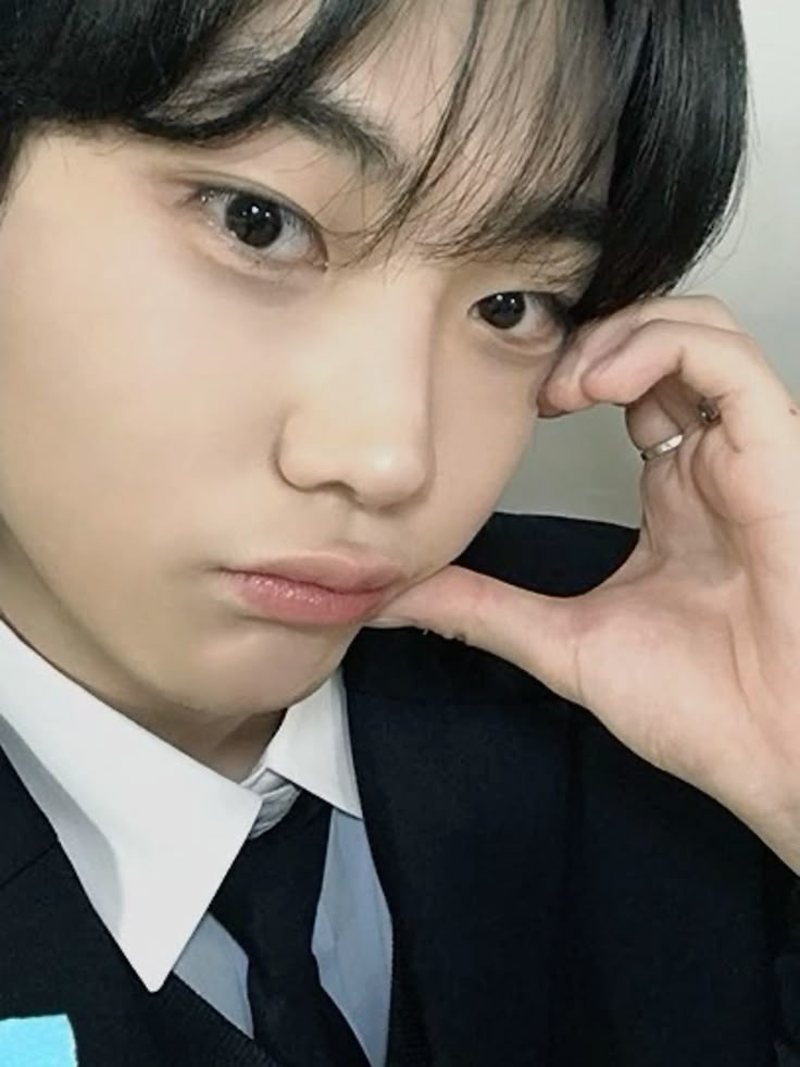 unnamezip's tweet photo. 하준아~ 존재해줘서 고마워. 정말 사랑하고 앞으로도 영원히 응원할게~
아름다운 미소를 잃지 말아 줘. 오늘은 너의 날이니까 사랑하는 사람들과 행복하길 바라 <3
#HAPPYHAJOONDAY https://t.co/PKaxmc848F