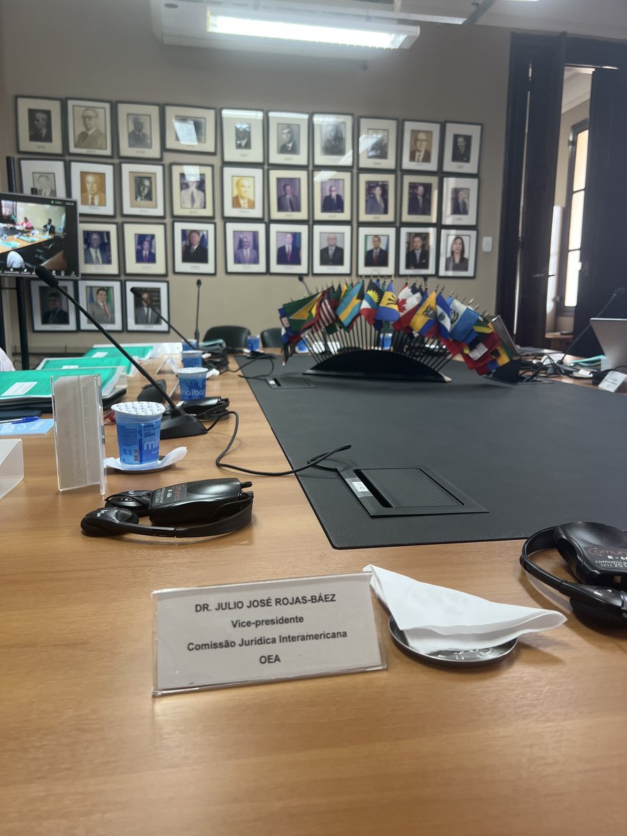 juliojoserb's tweet photo. Hoy tengo el honor de comunicar que fui electo por aclamación como Presidente del Comité Jurídico Interamericano, con efectividad al 1 de enero de 2026.

Expreso mi más profundo agradecimiento a mis estimadas y estimados colegas del Comité por su apoyo incondicional y por la confianza que depositan en mí para asumir esta importante responsabilidad. Es un privilegio poder servir junto a mi apreciada amiga, la Profesora @nienkegrossman, quien fue electa como Vicepresidenta del Comité, también por aclamación.

Como primer dominicano en ser electo Presidente del Comité —habiendo tenido anteriormente el honor de servir como Vicepresidente— siento una profunda responsabilidad y un gran entusiasmo por lo que juntas y juntos podemos lograr. Este camino de servicio y compromiso no lo habría podido transitar solo, y por el acompañamiento de tanta gente buena, gracias de corazón!

Nos enfocamos en la ejecución efectiva de nuestros mandatos de conformidad con la Carta, siempre en beneficio de los Estados de la @OEA_oficial y, fundamentalmente, de nuestra gente. El trabajo del Comité es crucial para fortalecer el sistema jurídico interamericano y para promover la justicia en nuestra región.

Estoy convencido de que, trabajando en unión, con dedicación y compromiso, podremos contribuir significativamente al desarrollo del derecho internacional en las Américas.

¡Gracias por acompañarme en este camino de servicio! 🇩🇴

#DerechoInternacional #ComitéJurídicoInteramericano #OEA #Liderazgo #RepúblicaDominicana #Américas @MIREXRD