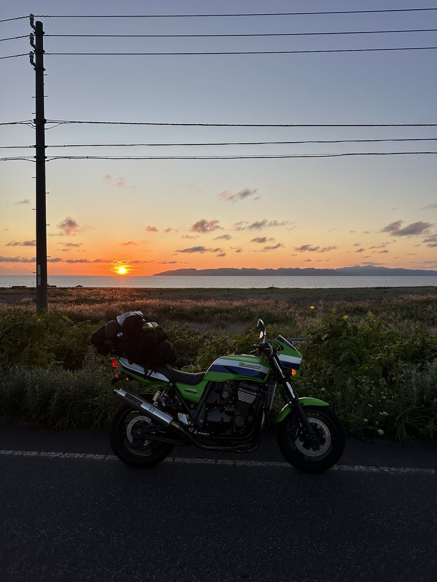 CD501094221's tweet photo. 今年も利尻島に2泊3日で遊びに行きました
天気が良くて景色も最高！
初のミルピス https://t.co/8XAncKPg6L