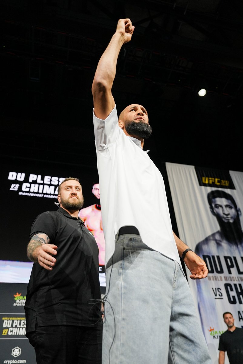 UFC tweet media
