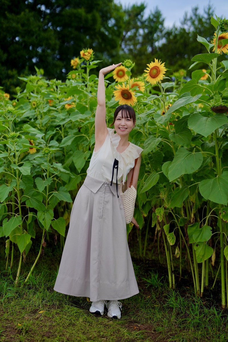 束の間の晴れ間のひまわりたす🌻
やっぱりまみたすは晴れ女さん☀️✨
#高瀬真実 さん #まみたす 🦀 #にこす
#ポートレート <a href="/ampm_pom/">高瀬真実@2025年はおっかなびっくり</a>