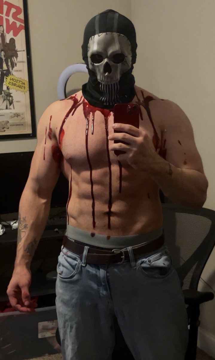 GoblinGhos81750's tweet photo. Alright freaks bloodied https://t.co/7SQgLus1fi