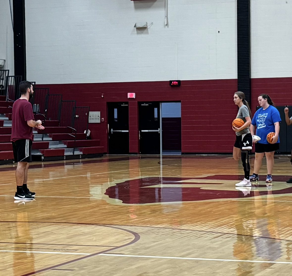 Riverdale Lady Warriors Basketball tweet media