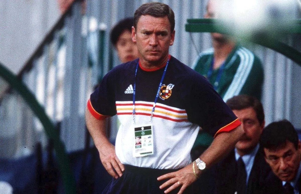 partidazocope's tweet image. 🔥 Capítulo 8 de las batallitas radiofónicas de nuestros periodistas deportivos de @deportescope

🎙️ Esta noche, @Guaschcope nos cuenta su historia

🇪🇸 &quot;Yo estuve en la Euro 96 con Javier Clemente&quot;

📻 #PartidazoCOPE