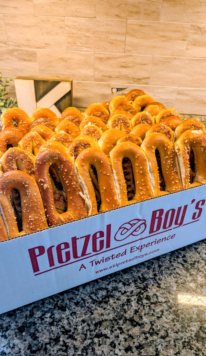 Katie Dunlap Kaletta tweet media