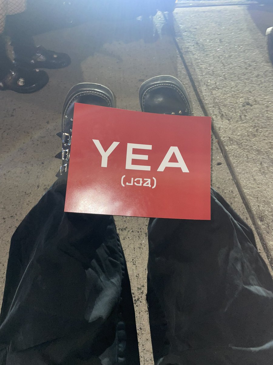 mothiegoth's tweet image. this hole you put me in wasn’t deep enough 😈🖤