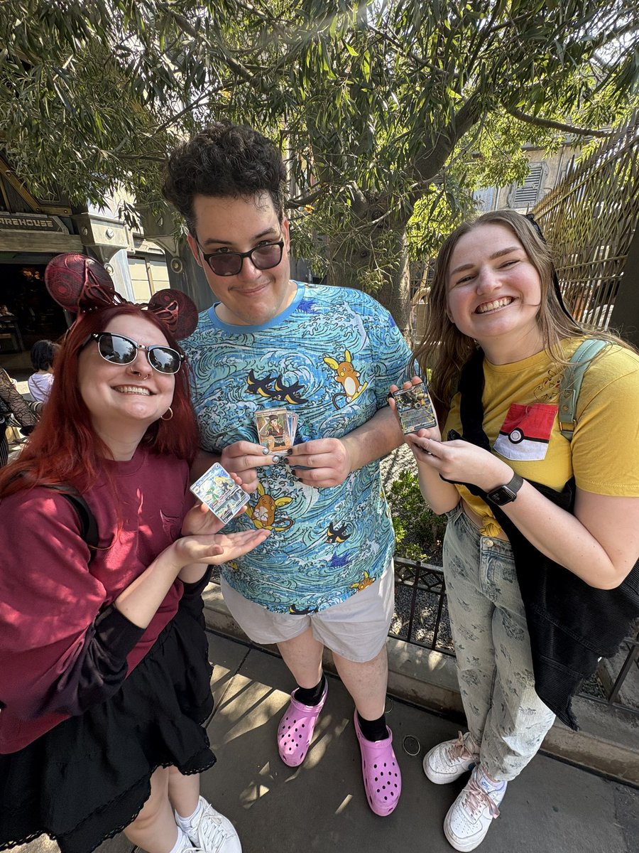 Melissa ✨ tweet media