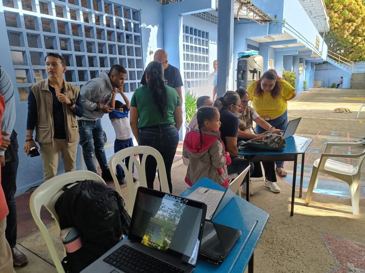 IeSemilla's tweet photo. BIENVENIDOS SECRETARIA DE EDUCACION
Padres y estudiantes de la sede Heliodoro será centro  de labores de la fundación OMG  actividades recreativas, de apoyo y refuerzo académico. A partir del 1 de septiembre de 1:00 a 4:00 PM.
@sempalmira @AlcaldiaPalmira
@Mineducacion https://t.co/1U6MeBxh1v