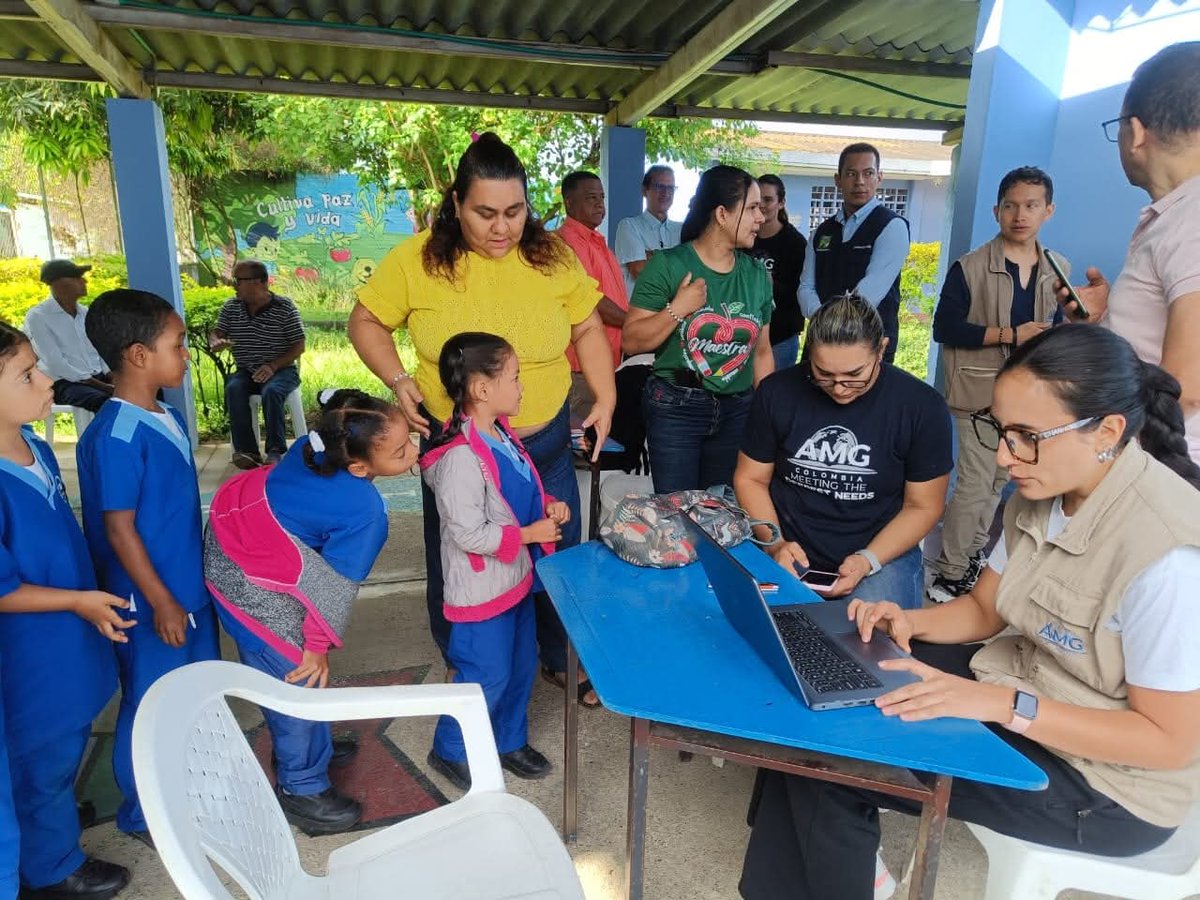 IeSemilla's tweet photo. BIENVENIDOS SECRETARIA DE EDUCACION
Padres y estudiantes de la sede Heliodoro será centro  de labores de la fundación OMG  actividades recreativas, de apoyo y refuerzo académico. A partir del 1 de septiembre de 1:00 a 4:00 PM.
@sempalmira @AlcaldiaPalmira
@Mineducacion https://t.co/1U6MeBxh1v