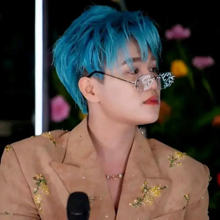 LamTuPhong's tweet photo. Hoàng tử bé 🥰
#CAPTAINBOY #POPSMusic #YoutubeMusicNightVietnam https://t.co/pFYmv6YcXy