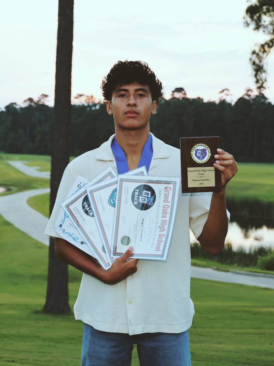 - New comer of the year
- 4x1 School Record 40.53
- 4x4 School Record 3:15:47
Junior Season loading. <a href="/GOaksTrack/">Grand Oaks Track & Field</a>