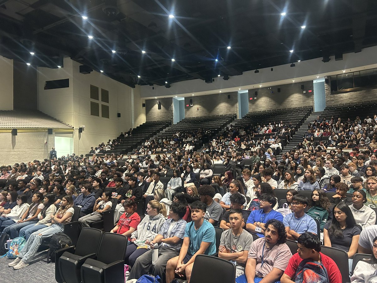 CHS_Rangers's tweet photo. Class assemblies complete! We are so proud of our students for their attentiveness. Ranger Ready expectations were received! We’re going to have such a great school year! #RangerReady #ReadytoGrow #ReadytoServe #ReadytoConnect #ReadytoLead https://t.co/NayKIzq8ZI