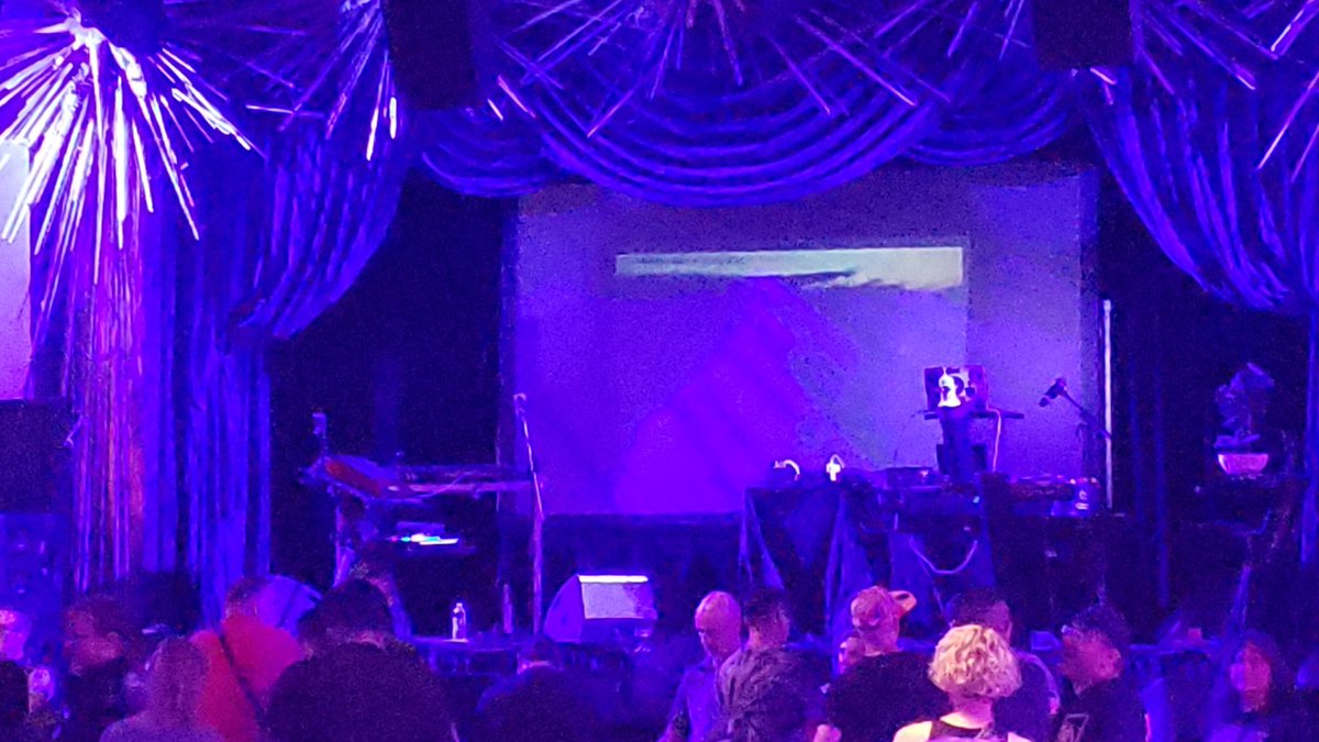 Waiting to see Information Society at Sony Hall! <a href="/InSoc/">Information Society</a> <a href="/SonyHall/">Sony Hall</a>