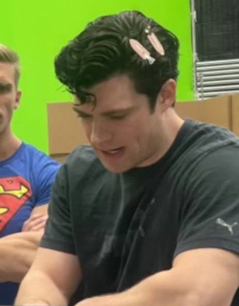 staraayla's tweet photo. Collecting the hair clip pictures, he’s so cute.. I need more 😭 https://t.co/EZIfqok8sV