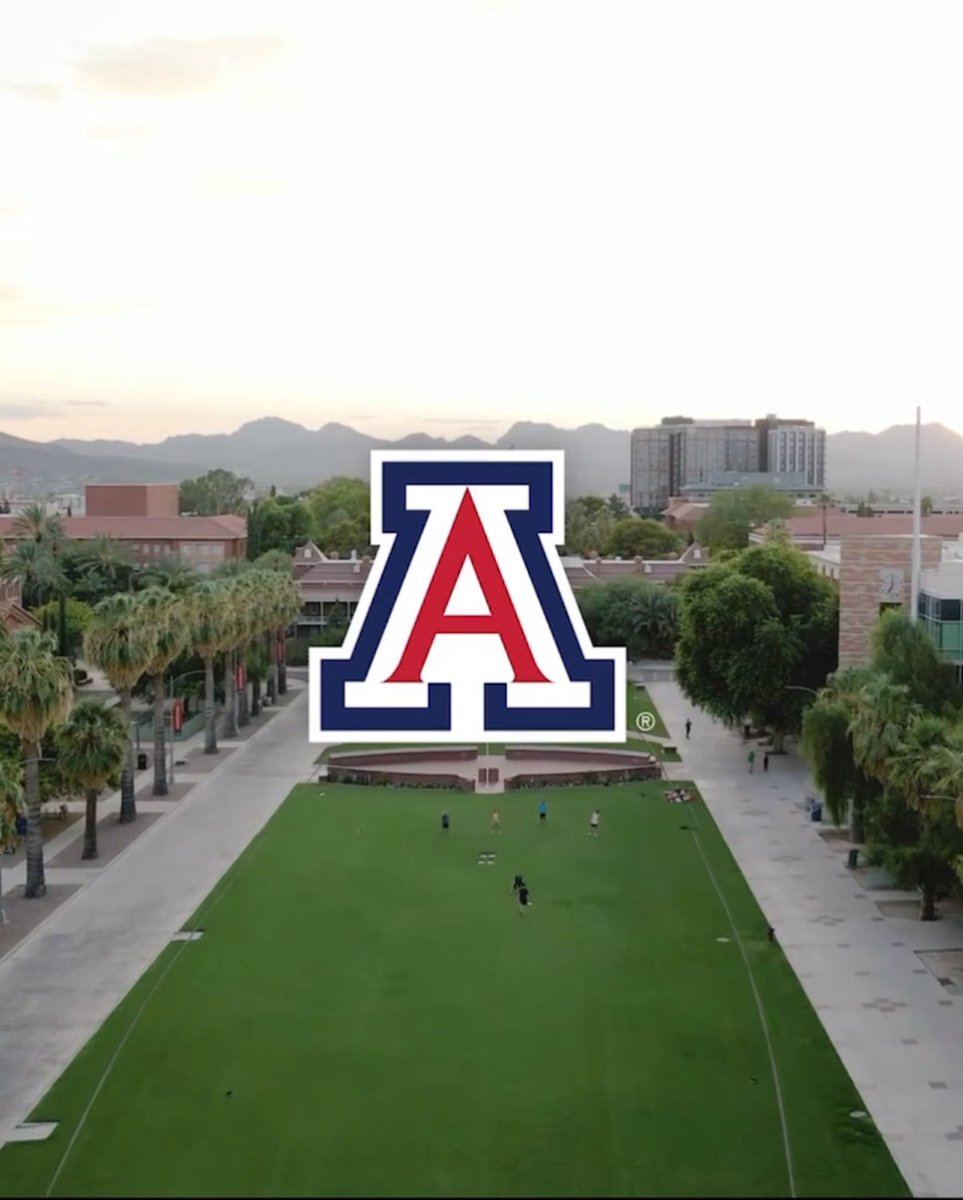 ChaseGrohman's tweet photo. Appreciate the love @ArizonaFball 🔴🔵 Great to see former Eagles legend @_BrandonPhelps_ 🦅 
@CoachBrennan @CoachOglesby @CoachBobbyWade @MKoettFB @Gaizka_UofA @Fletcher_UofA #BearDown | 🐻⬇️ 

@TyDetmer14 @CoachJWood2 @CoachDytrt @AzRodSmith @StrawHatReeves @alagn_football @On3Recruits @gridironarizona @PrepRedzoneAZ @BJMedia1 @AZHSFB @MaxprepsAz @CodyTCameron @JUSTCHILLY @therealbeadle @thehonestupdate @azc_obert @247Sports @Mason_Byers5 @JTSlade40 @musclene @jasonscheer