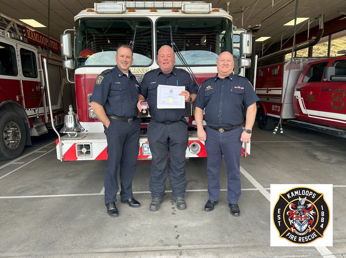 Celebrating 25 years of dedication

Congratulations to Captain Chris Pretula for 25 years of service! Your mentorship inspires the next generation of Kamloops Fire Rescue members. Here’s to many more years of excellence! 🚒🔥

#KamloopsFireRescue #FirefighterPride #CommunityHero