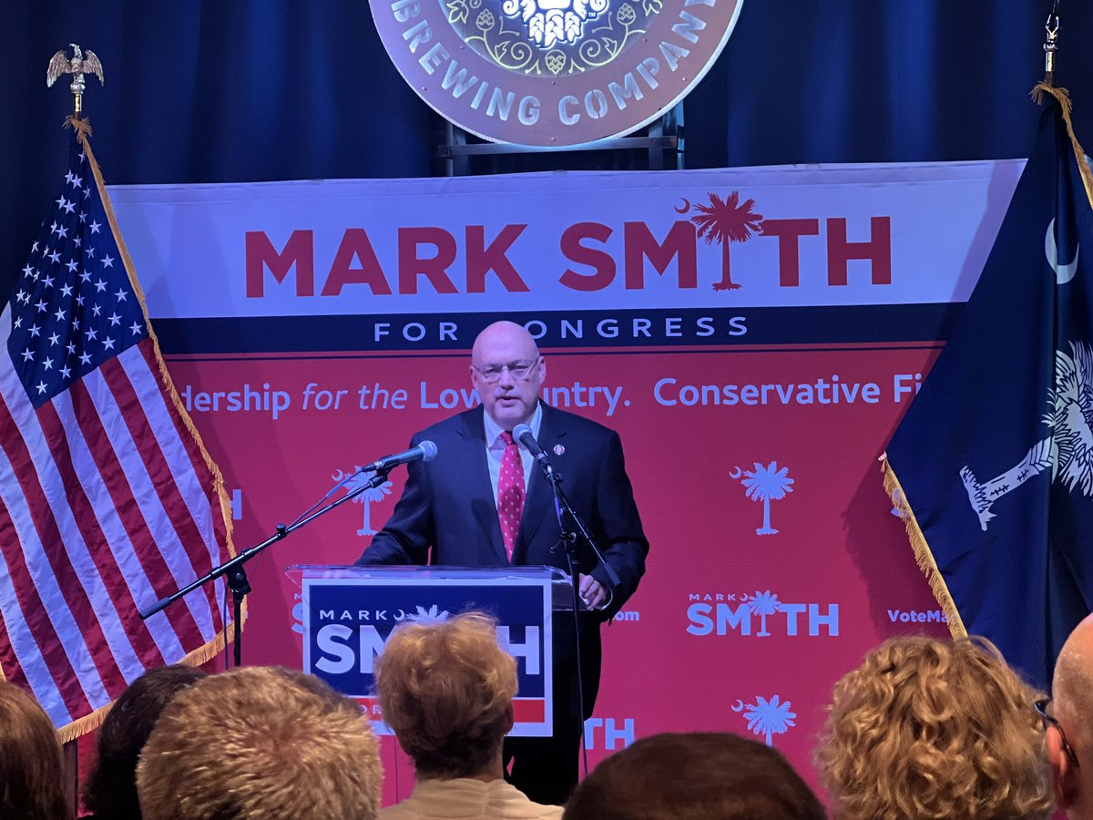 Sophie Brams (@sophiebrams) on Twitter photo Republican State Rep. <a href="/VoteMarkSmith/">Mark Smith</a> makes his #SC01 run (extra) official:
“Let’s do this y’all,” he said to the crowd at New Realm Brewing on Daniel Island tonight.
counton2.com/news/your-loca… Republican State Rep. <a href="/VoteMarkSmith/">Mark Smith</a> makes his #SC01 run (extra) official:
“Let’s do this y’all,” he said to the crowd at New Realm Brewing on Daniel Island tonight.
counton2.com/news/your-loca…