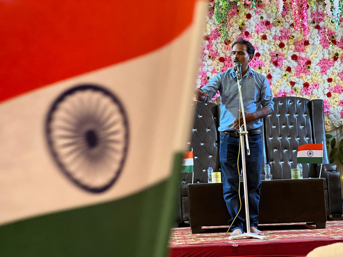 TheVishwasorg's tweet photo. जश्न-ए-आज़ादी ♥️🇮🇳
सैनिक सम्मान समारोह एवं कवि सम्मलेन 🎙️

#IndependenceDay #kavisammelan #thevishwasorg https://t.co/SM5HzHQ89g
