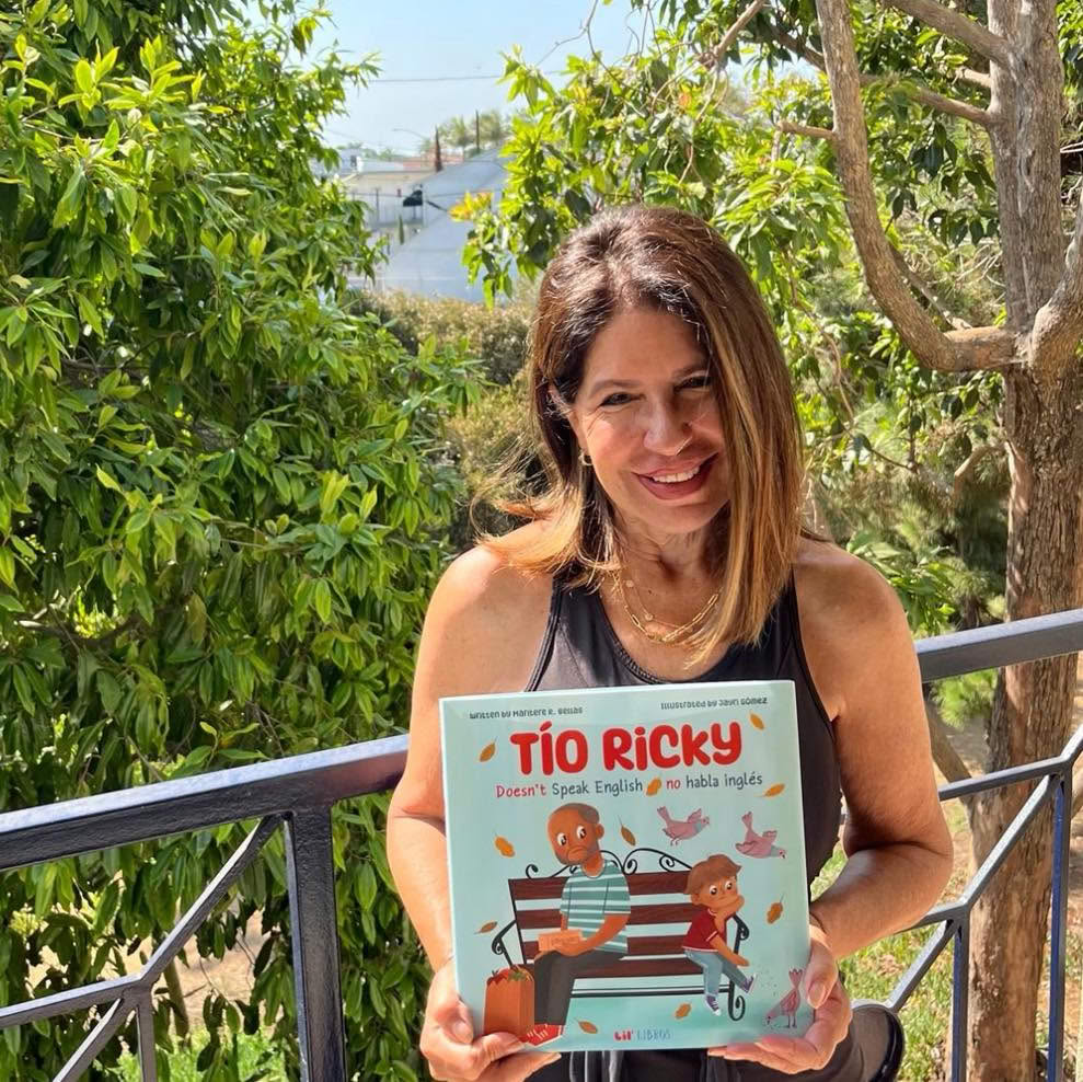 Maritere Rodríguez Bellas (@maritererbellas) on Twitter photo Did you know you can pre-order my next #bilingual picture book now? Let's support indie publishers like <a href="/LilLibros/">Lil Libros</a>
Thank you! ¡Gracias!
shorturl.at/KXQxp
#TíoRickyDoesntSpeakEnglish #TíoRickynohablainglés #authorslife #bilingualniños Did you know you can pre-order my next #bilingual picture book now? Let's support indie publishers like <a href="/LilLibros/">Lil Libros</a>
Thank you! ¡Gracias!
shorturl.at/KXQxp
#TíoRickyDoesntSpeakEnglish #TíoRickynohablainglés #authorslife #bilingualniños