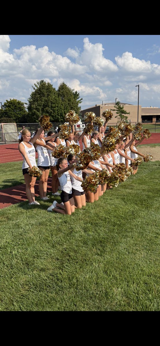 It was a warm night @ GMS Stadium but even hotter on the field as the 8th grade gridiron Celts fielded a balanced attack to defeat Hilliard Weaver 21-6 in the season opener for both squads. Great start to the season boys! 🏈 💪🏼 🏈