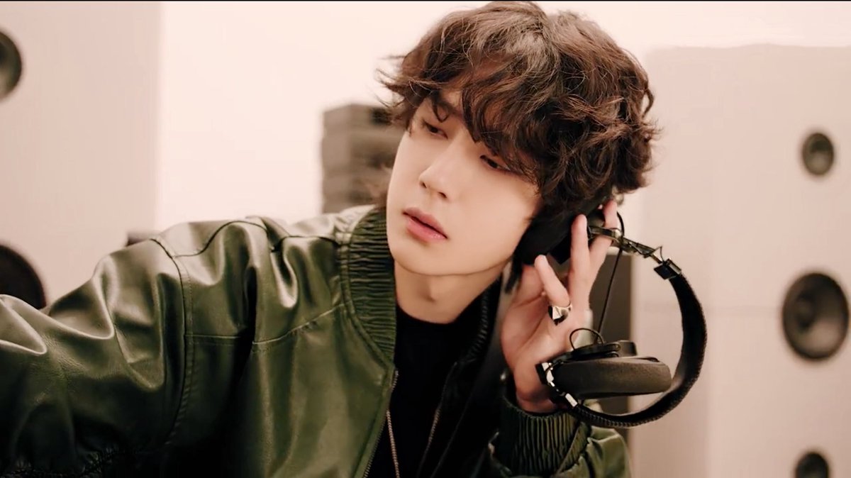 wxyzybxz's tweet photo. WANG YIBO 😍😍😍😍 https://t.co/I3iUEwXNcp