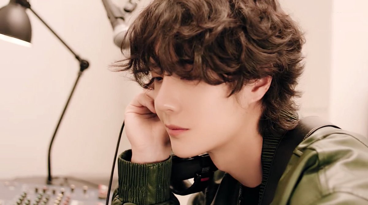 wxyzybxz's tweet photo. WANG YIBO 😍😍😍😍 https://t.co/I3iUEwXNcp