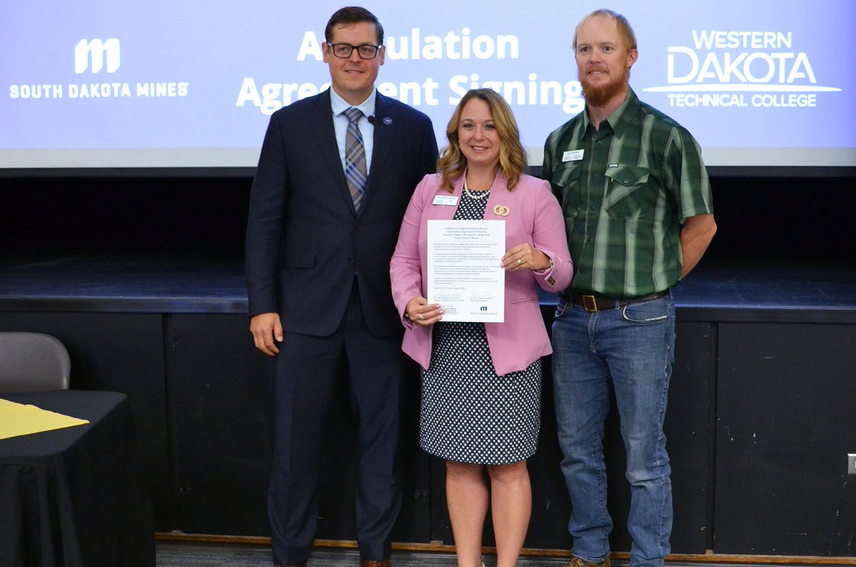 westerndakota's tweet photo. WDTC and South Dakota Mines have signed an agreement giving our Environmental Engineering Technician grads a direct path to transfer credits into Mines’ Civil Engineering bachelor’s program — helping them continue their education and advance in their careers. https://t.co/lNR4EerBRa