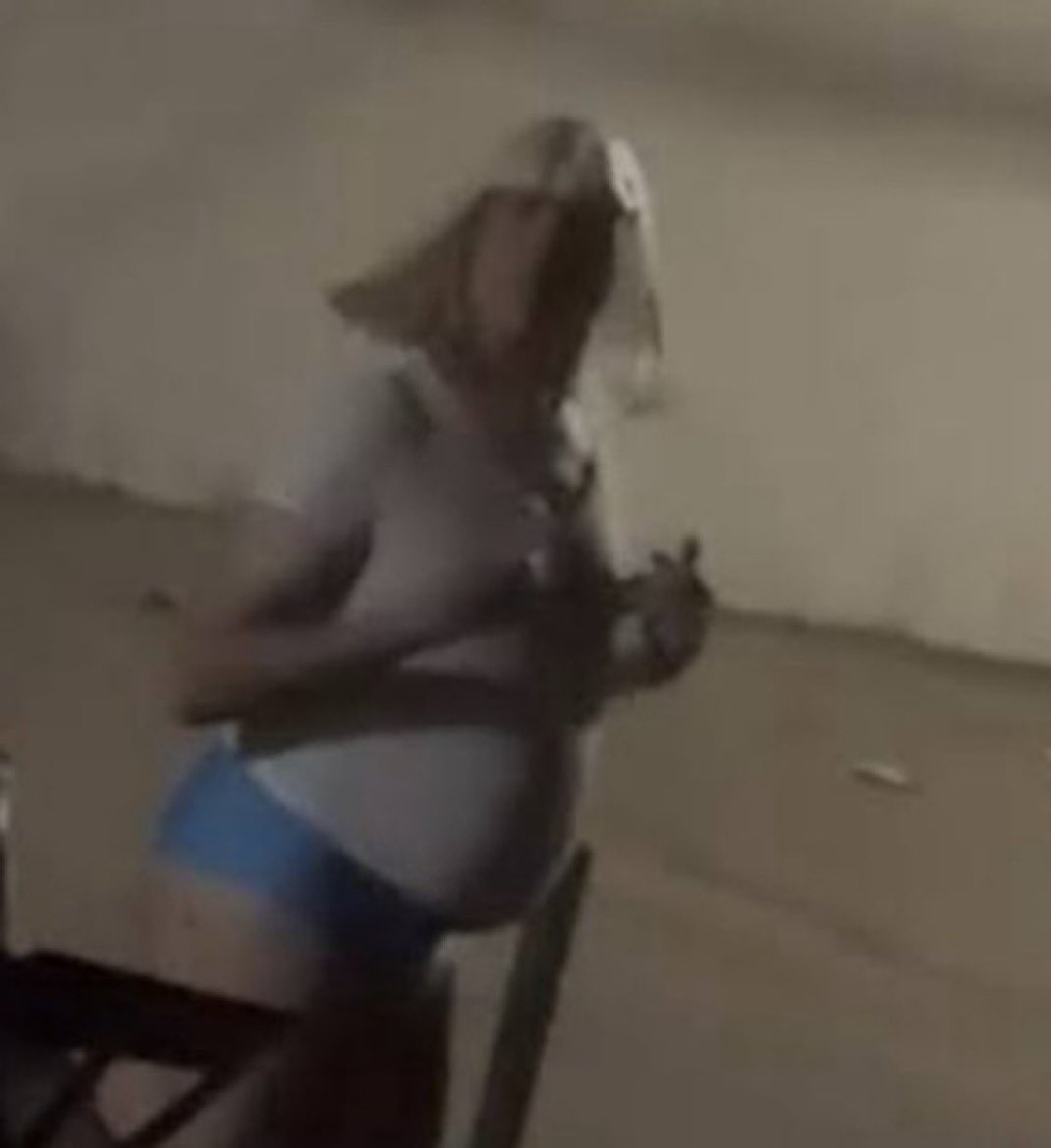 Eu tô até hoje esperando meu kit gay, vem um pastor e lança um novo 😂😂😂