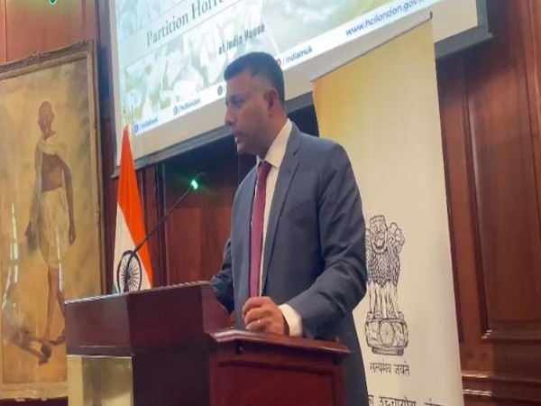 Indian High Commission in UK observes 'Partition Horrors Remembrance Day' at India house 

Read more At: 
aninews.in/news/world/eur…

<a href="/MEAIndia/">Randhir Jaiswal</a> <a href="/HCI_London/">India in the UK</a>  <a href="/DrSJaishankar/">Dr. S. Jaishankar</a>