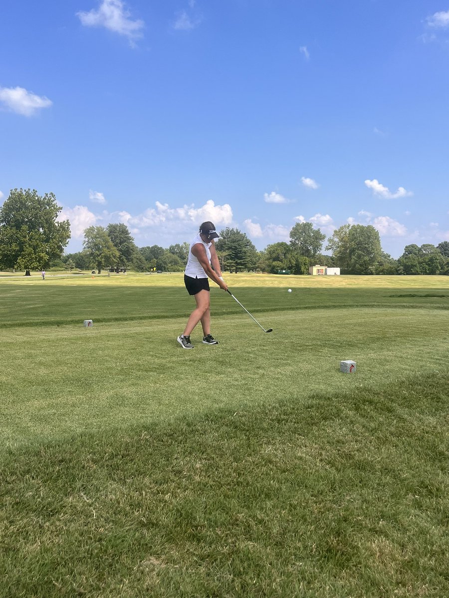 We are back in the swing of things for the 2025 season! 
⛳️ The final MVC Co-ed Scramble ⛳️
@ Cardinal Creek (292 - 4th)
Miller/Klueter-69 Tied for 3rd place! (won the medal in a solid RPS game)
Mallette/Holley-72
Nonn/Cosby-75
Askew/Martin-76
Toth/Duckworth-81
Stephens/Luster-90