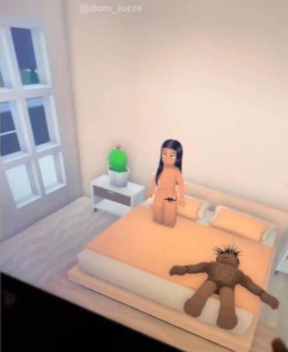 dom_lucre's tweet photo. 🔥🚨PARENT WARNING: Roblox has a lifestyle game where children can go in and recreate sexual acts with bots or other characters. Adults are taking advantage of this to commit these acts with children. https://t.co/UCWUsspsWp