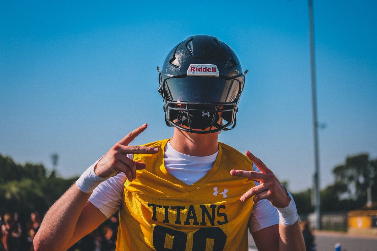 UW-Oshkosh Football tweet media