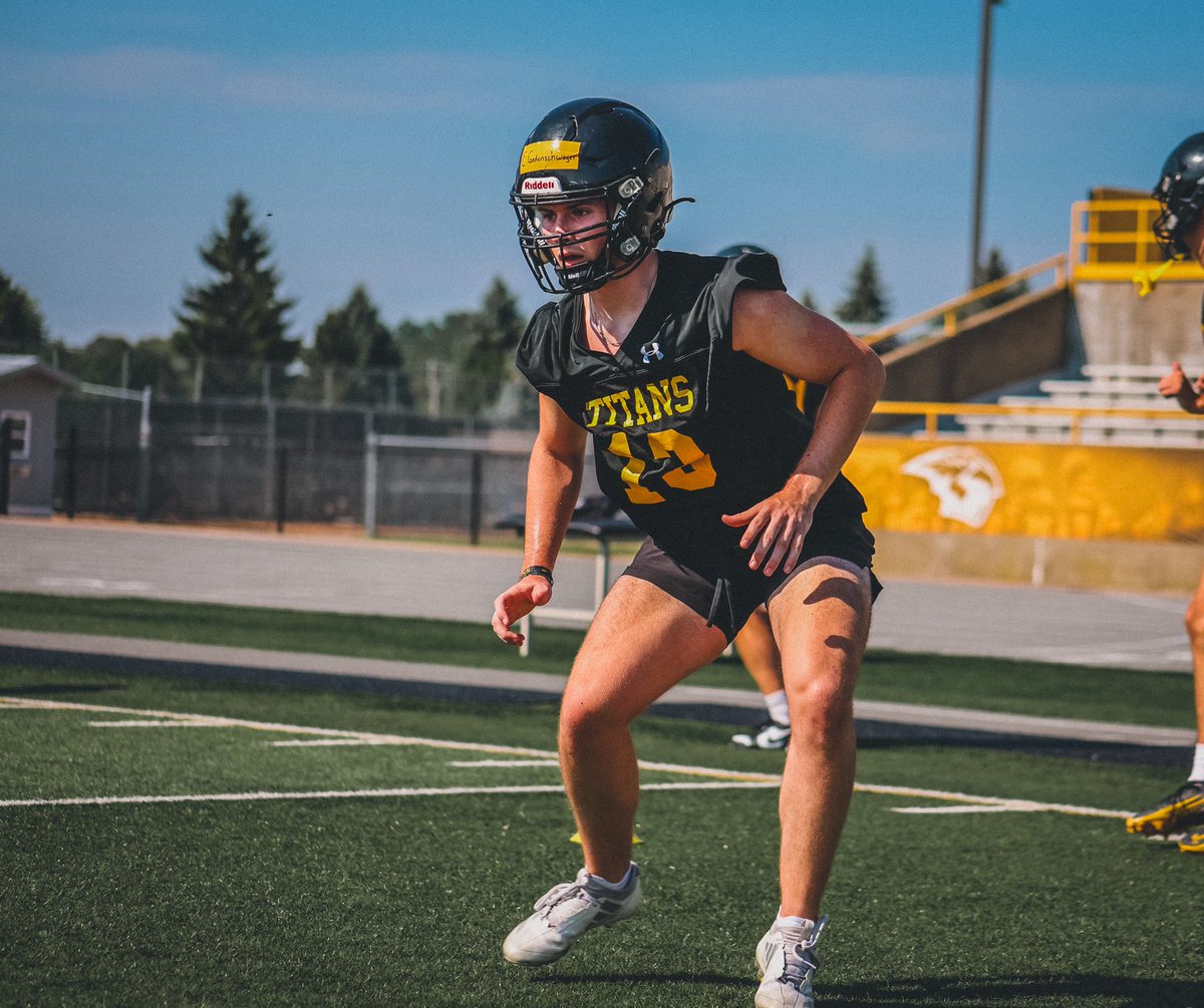 UW-Oshkosh Football tweet media