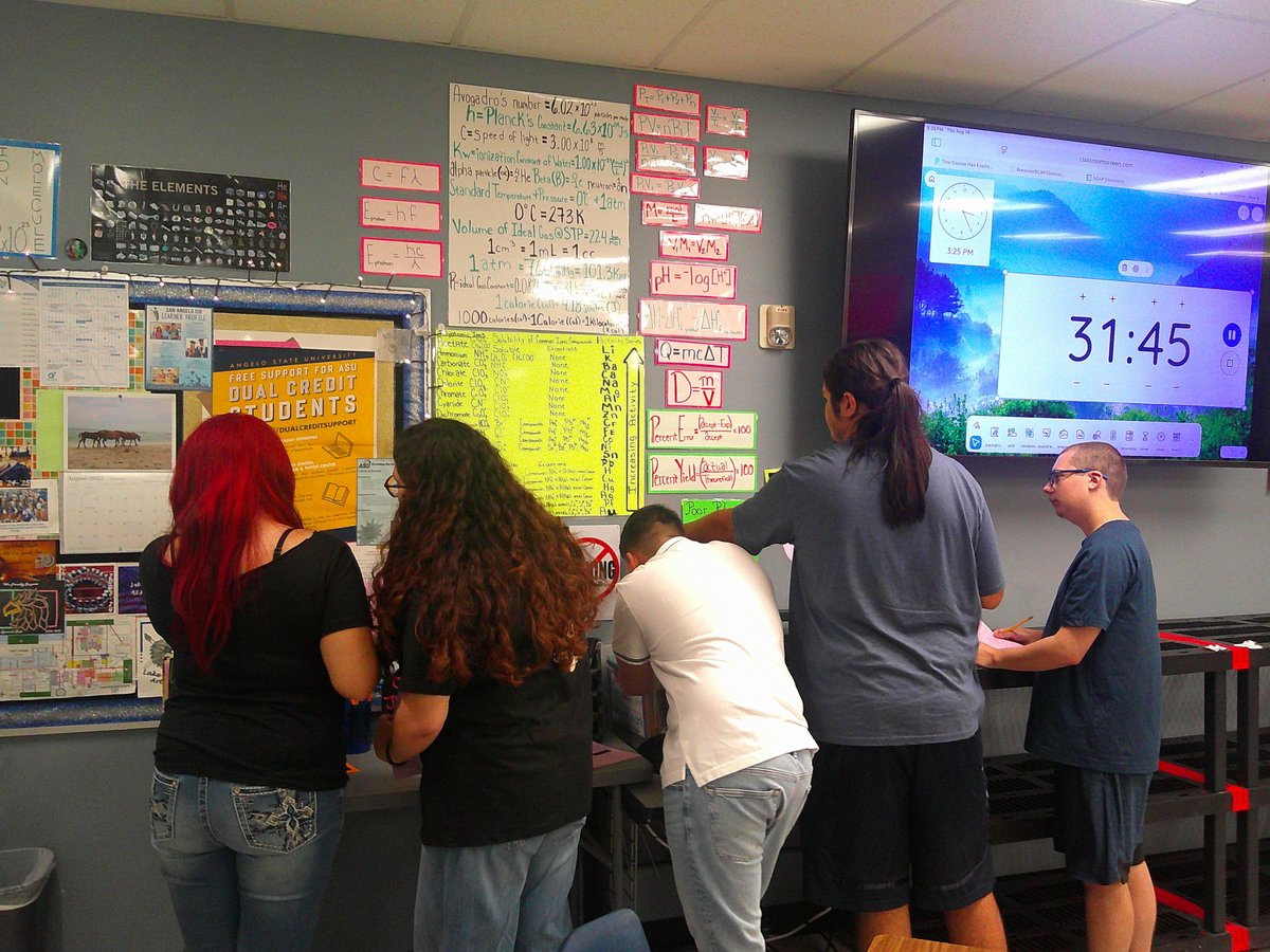 RBrewster14's tweet photo. Welcome back Chiefs and Maidens.  Day 1- Honors and Academic Chemistry has a Scavenger hunt. Learning about procedures and more.  #ChemistryLearningVictories https://t.co/CDXU0hVPur