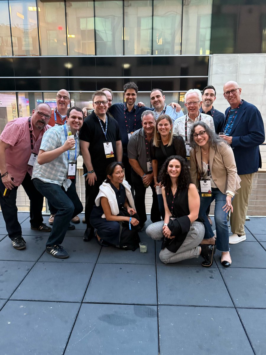 Plat4orm tweet media