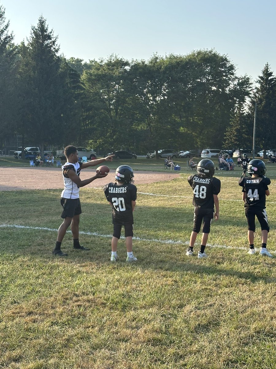 We headed out to Badgerow to help out at Chargers practice tonight after weight room <a href="/GCSDATathletics/">Greece Arcadia Athletics</a> <a href="/GATitanFootball/">Arcadia Titan Football</a>