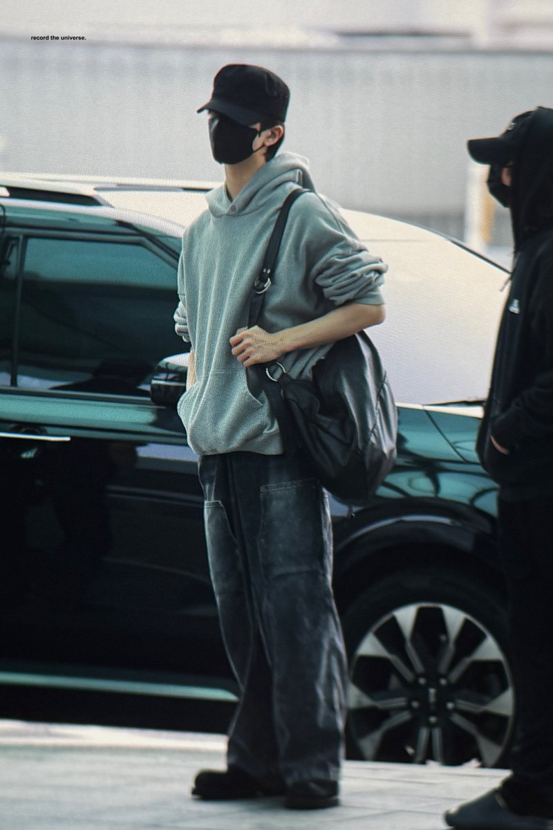 ʀᴇᴄᴏʀᴅ ᴛʜᴇ ᴜɴɪᴠᴇʀꜱᴇ. tweet media