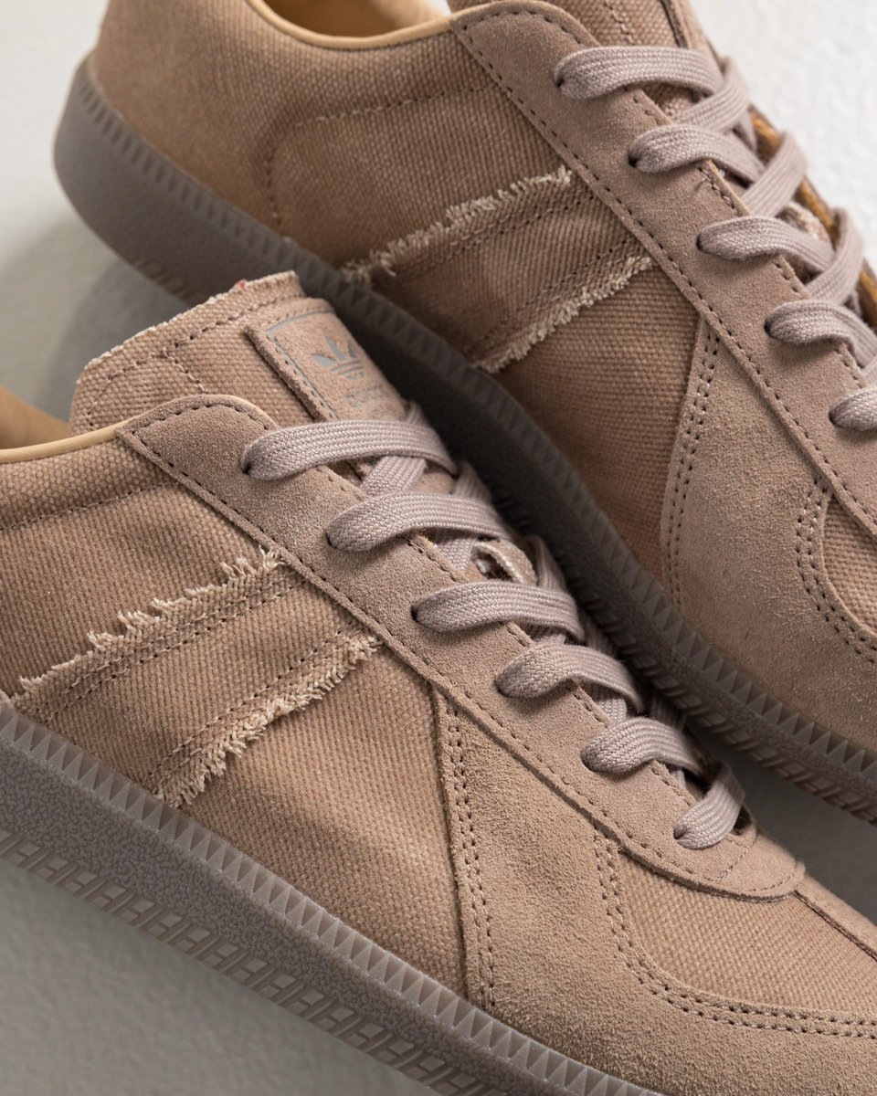 The adidas BW Army returns in a new waxed canvas and suede make up. 

Shop the Beige and Silver Pebble variations online and in store now. 

#uptherestore #adidasoriginals